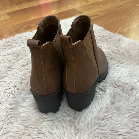 Ankle boots - Picture 3 of 4